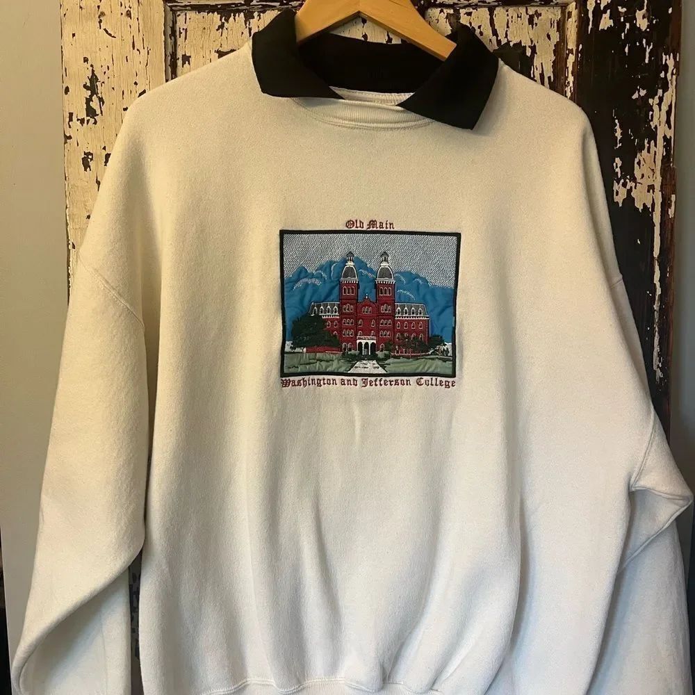 Vintage Washington and Jefferson College Old Main embroidered with Black Collar
